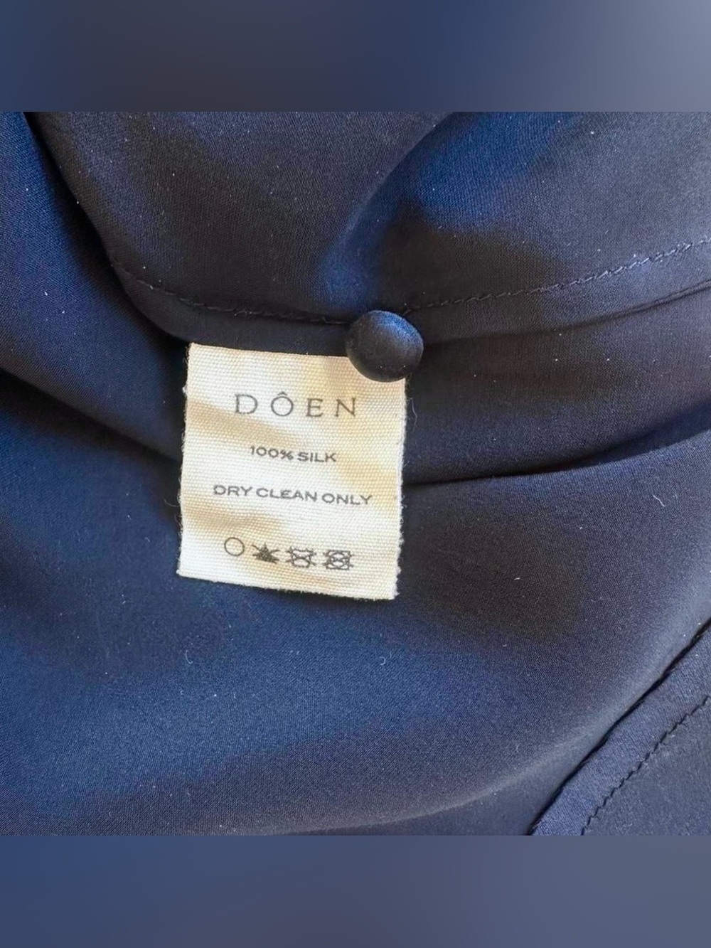NWT Dôen Solange Top in navy silk - Picture 7 of 7